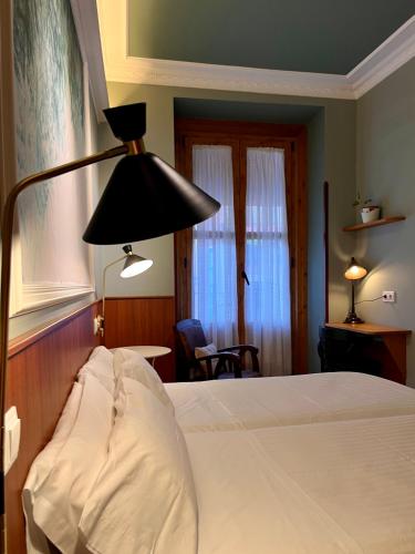 Hostal La Vera - image 12