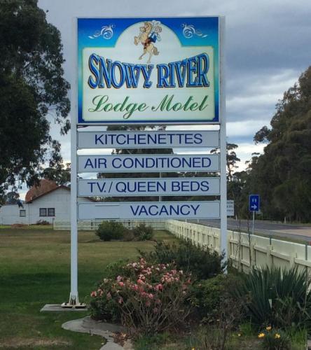 . Snowy River Lodge Motel