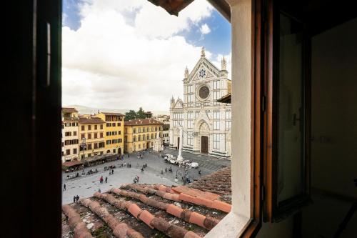 Piazza Santa Croce - image 10