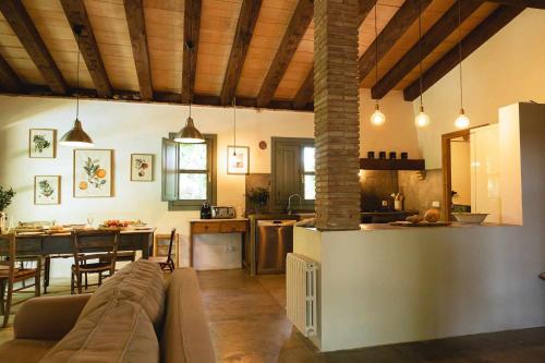 Casa Soleil Casa principal & Pajar 11 personas in Vilopriu