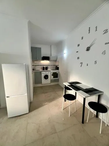 Neuwertiges Apartment mit schnellem WLAN, Glasfaser, Kostenlose Privatparkplatz auch für Transporter geeignet R24 in Freiberg am Neckar, Deutschland
