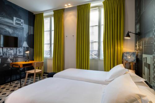 room detail thumbnail 1