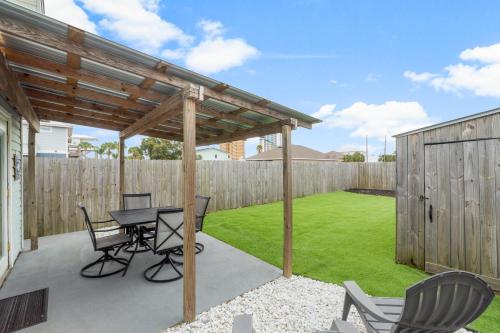 Blue Neptune at 5313 Sunset Avenue by Nautical Properties Vacation Rentals