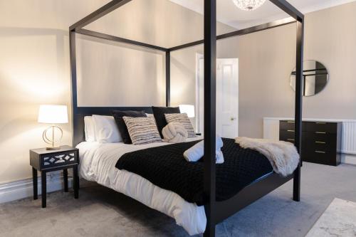 Luxury Boutique 5 bedroom House in Cardiff – khách sạn tại Penylan