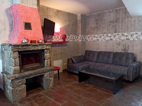 2 bedrooms, 4 beds