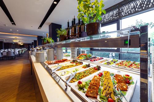 512407206 Hotel Helikon, Keszthely
