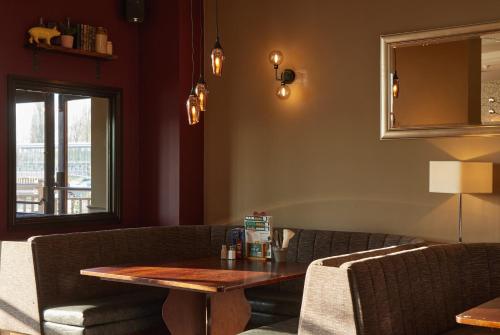 Restaurante, The Quays by Greene King Inns in Northampton