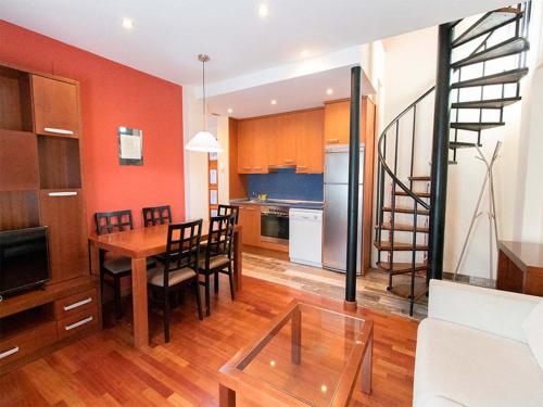 2 bedrooms, 4 beds
