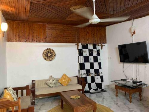 Njema House StoneTown