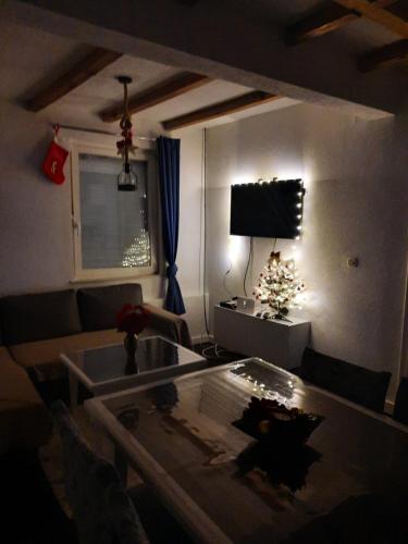 Villa Apartments B&D in Lagadin