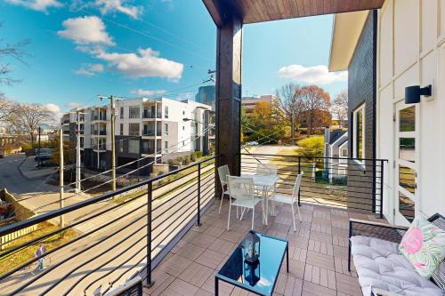 West End Living, Unit #301 in Nashville, USA