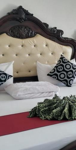 Triple Room with Mountain View image 10