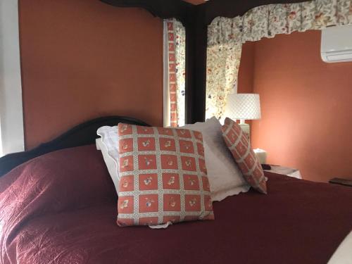 The Monadnock Inn - image 8