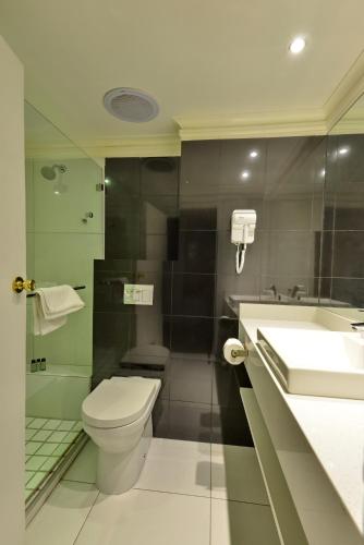 Capetonian Hotel Room Type - Deluxe Double Room