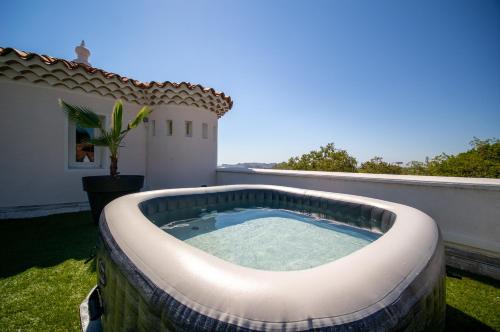 La Bastide de Saint Barnabé - Jacuzzi Terrasse Clim Wifi Parking Petanque, Marseille (photo 5)