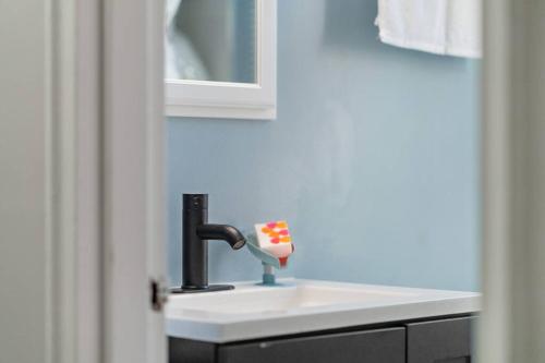 Stunning Old-Town Alexandria house with free parking