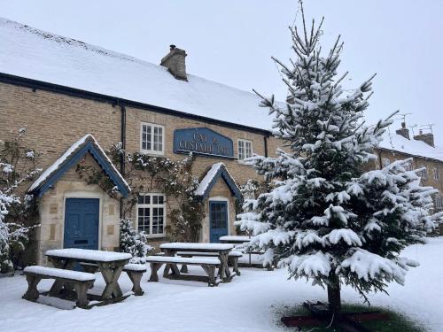 ทัศนียภาพภายนอกโรงแรม, Cat and Custard Pot Inn in เท็ทบูรีย์