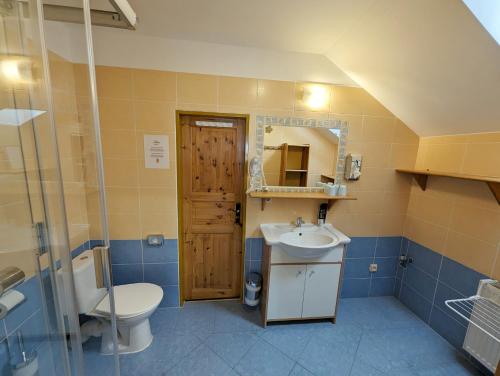 Two-Bedroom Apartment image 7