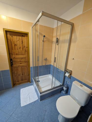 Two-Bedroom Apartment image 6