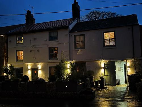Stable Yard Rooms in Gilling West