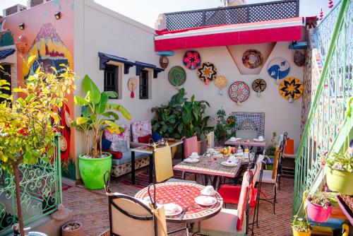 Riad Eva - Tap to explore photos