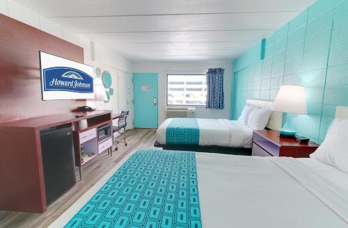 Howard Johnson by Wyndham Virginia Beach At The Beach - main image