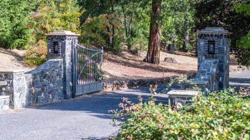 Inn at Sugar Pine Ranch