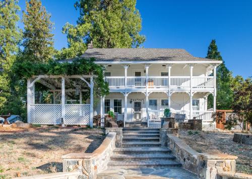 Inn at Sugar Pine Ranch - Hotel - Groveland