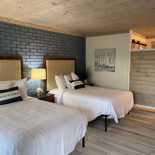 Gulf Coast Inn - image 10