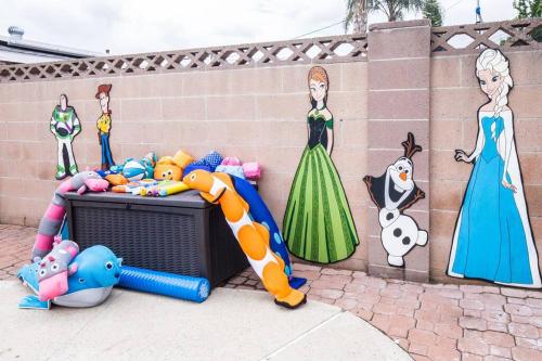 Disney Escape: Heated Pool, Arcade, and More!