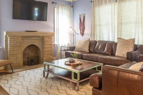 Nuggets Roost - Maple Ridge Gem in Tulsa, USA