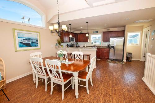 Oceanside, Hot Tub, Community Pool, CB51, OBXcape, Corolla (photo 10)