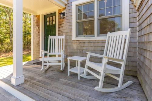 Quiet, Pet Friendly, close to Edgartown and Oak Bluffs