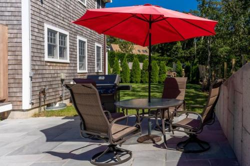 Quiet, Pet Friendly, close to Edgartown and Oak Bluffs