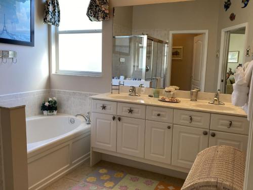 16684 Wellington Lakes - image 2