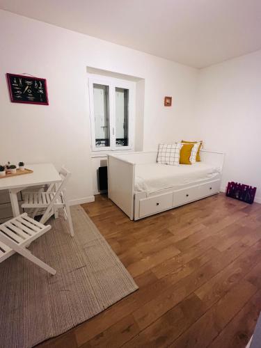 Studio neuf au calme proche gare maritime - 7 min - Location saisonnière - Nantes