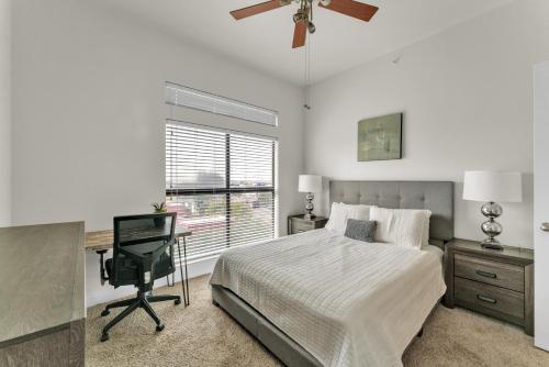 Stunning 1 Bedroom Condo , Pool, Gym, Parking, Cs in Dallas, USA