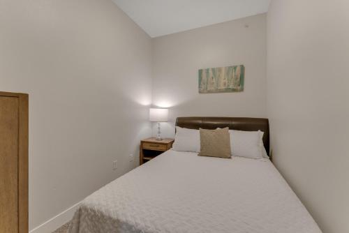 Cs 3243 Elegant 2br , Pool, Gym, Parking in Dallas, USA
