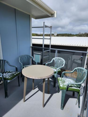 ระเบียง/ชานเรือน, #40 At The Beach in ไวทาเรเรบีช