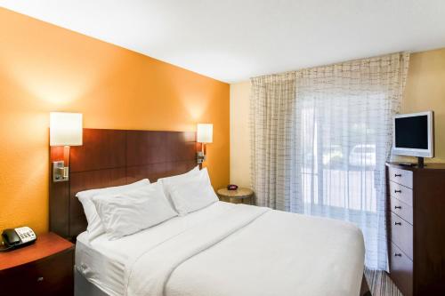 Sonesta ES Suites Boston Westborough