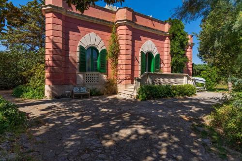  Villa Sirgole 1897, Unterkunft in Cutrofiano