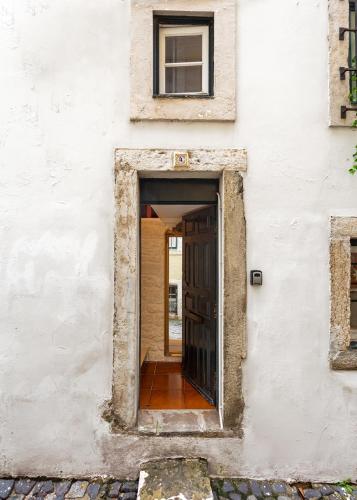 Historic Alfama Cave Studio - Medieval Quarter Experience, Lisbonne (photo 5)