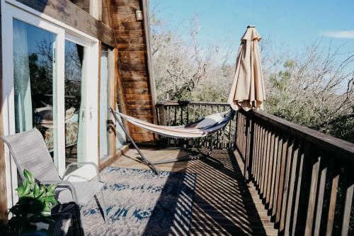 The Maverick: A-Frame w/ Hammock and Tree Top View in New Braunfels, USA