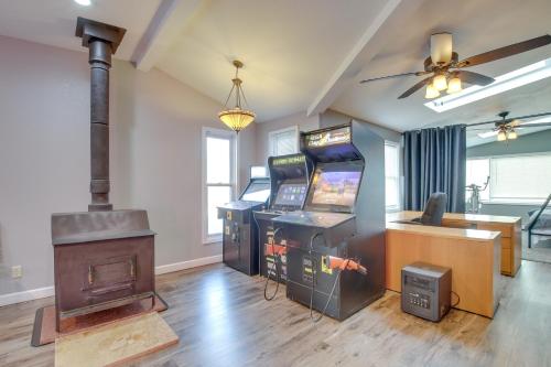 Spacious Sheboygan Home with Grill and Fire Pit! in Mosel