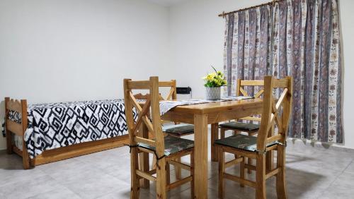 One-Bedroom Apartment image 7