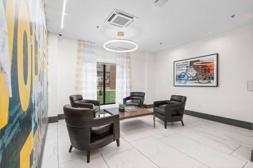 Urban Gem: Gym and Laundry 20 Minutes to NYC! in Jersey City, USA