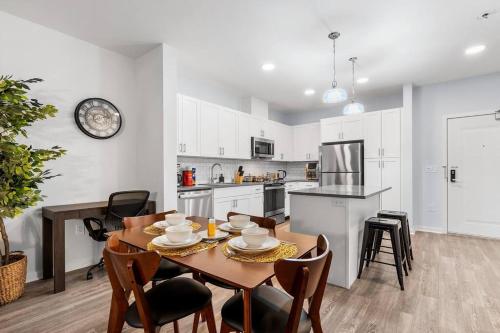 Urban Gem: Gym and Laundry 20 Minutes to NYC! in Jersey City, USA