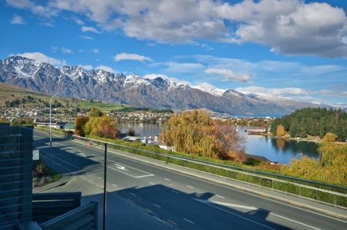 Pure Retreat Lake View - Apartment - Queenstown