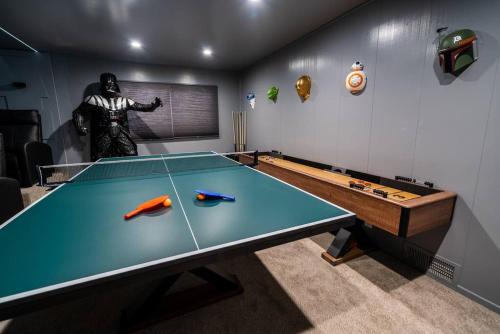 Star Wars: Heated Pool/Spa, Theater, Arcade