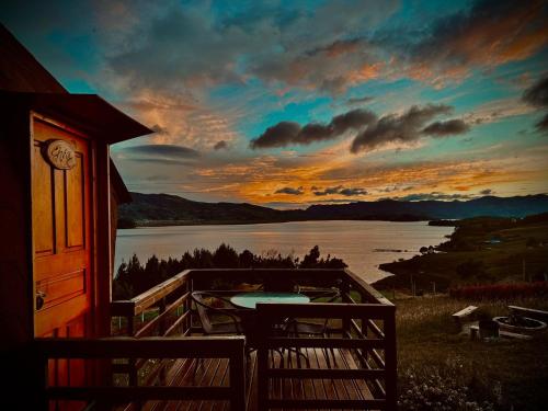 Domos lago Muisca Xue in Llano Alarcon-Aquitania